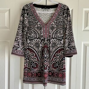 WHBM Tunic Top XS Black White Paisley Boho Chic V-Neck 3/4 Sleeve Resort Travel